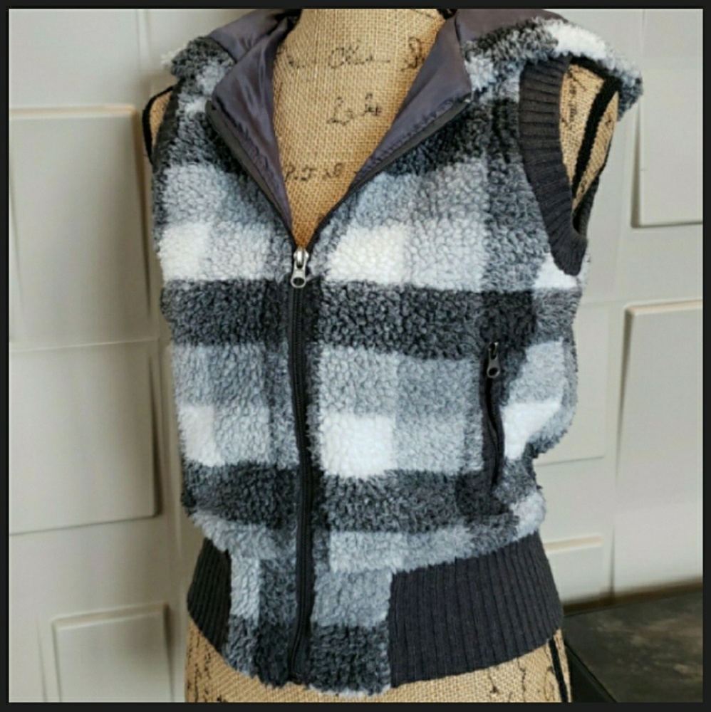 Sweater Project vest gray white black hooded checkered Size Medium